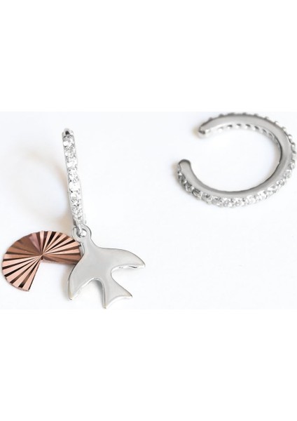 925 Ayar Gümüş Kıkırdak ve Fırfırlı Kırlangıç Halka Küpe