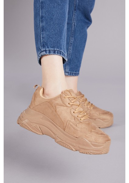 Kadın Spor Ayakkabı – Suni Deri, Rahat Tabanlı, Günlük Kullanıma Uygun Bağcıklı Tasarım indirimleri