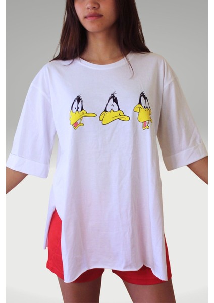 Kadın Beyaz Disney Baskılı Bol Kalıp T-shirt