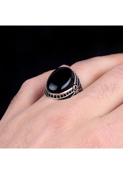 925 Ayar Gümüş Oval Model Onix Taşlı Yüzük indirimleri