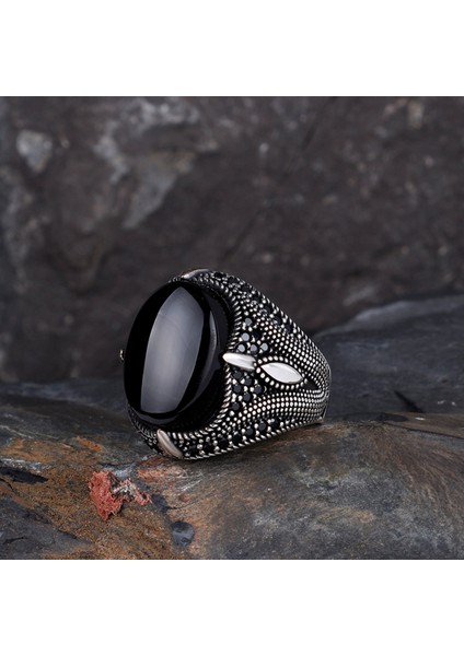 925 Ayar Gümüş Oval Model Onix Taşlı Yüzük fiyatları