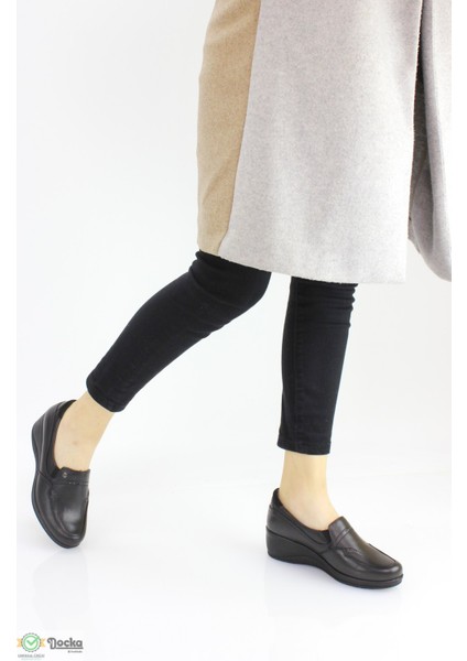 Kadın Bağcıksız Deri Ortopedık Dolgu Topuk Ayakkabı F24/CM57609 fırsatları