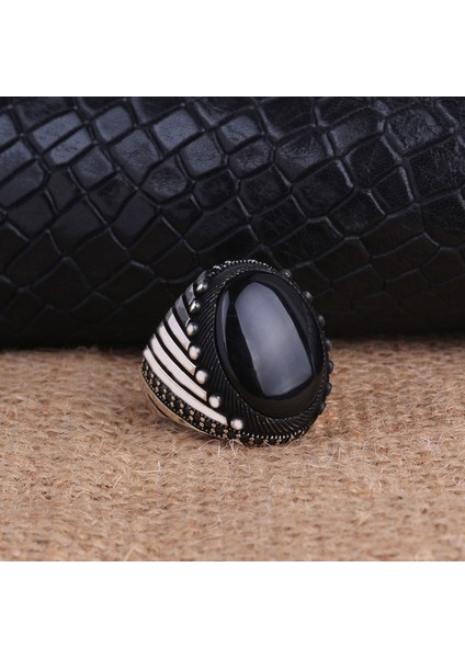 925 Ayar Gümüş Oval Onix Taşlı Erkek Yüzük modelleri