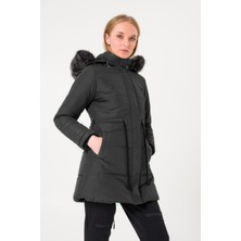 1Tarz Kışlık Yaka Kürklü Uzun Kadın Şişme Mont