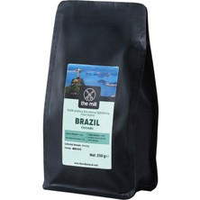 The Mill Brazil Cerrado Öğütülmüş Kahve 250 G - Ustalıkla Kavrulmuş Kahve Çekirdeklerinden - %100 Arabica - Hafif Çiçekler ve Sütlü Çikolatayı Andıran Pürüzsüz Lezzet - Filtre/kahve Makinelerine Uygun