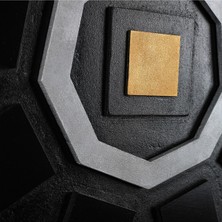 Hangroar Geometric Illusion