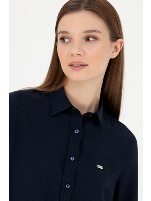 U.S. Polo Assn. Kadın Lacivert Desenli Gömlek 50272838-VR033