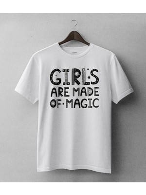 Buzagi Girls Are Made Of Magic Oversize Kalıp Dijital Baskılı Beyaz Tişört