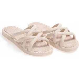 Kaydırmaz Tabanlı Kadın Plastik Terlik