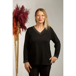 Boutique Arzu İnan V Yaka Annebluz