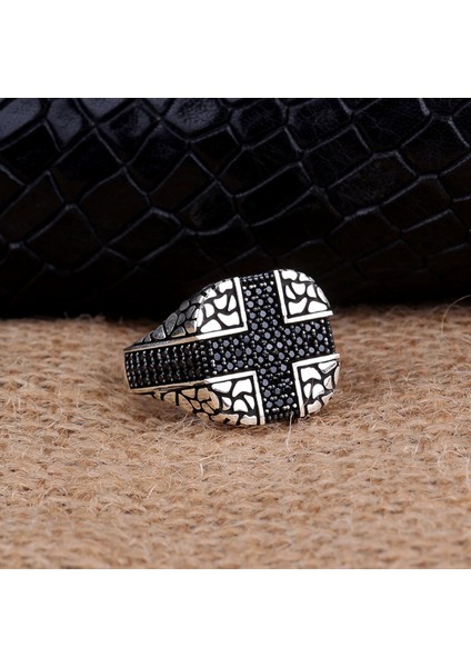 925 Ayar Gümüş Mikro Taşlı Model Erkek Yüzük modelleri