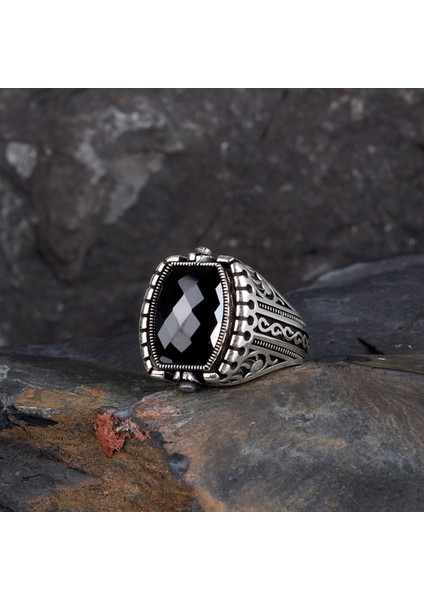 925 Ayar Gümüş Ayyıldız Model Zirkon Taşlı Erkek Yüzük fiyatları