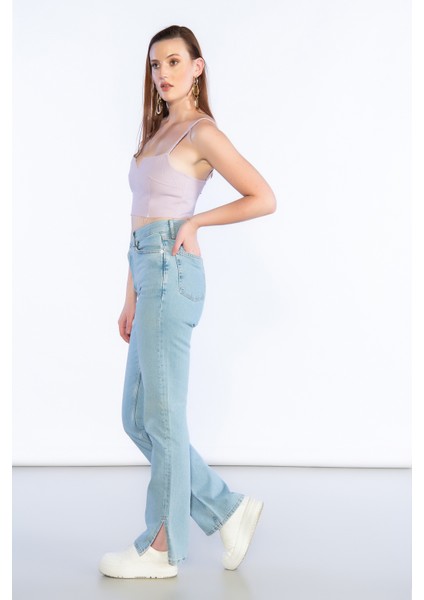Açık Mavi Yüksek Bel Paça Kesik Detaylı Mom Jeans fırsatları