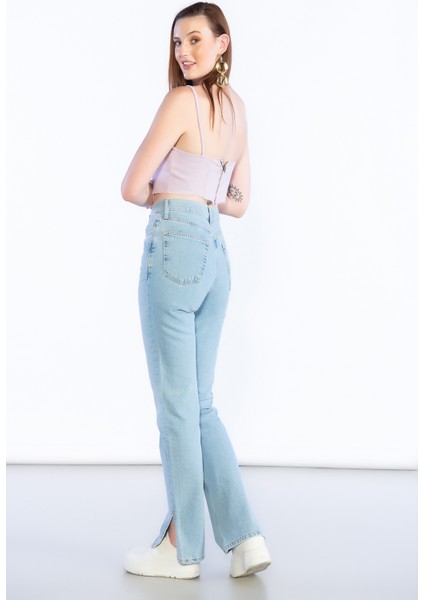 Açık Mavi Yüksek Bel Paça Kesik Detaylı Mom Jeans indirimleri
