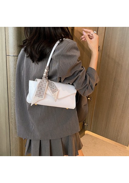 Kadınlar Için Yeni Timsah Desenli Ipek Eşarp Modaya Uygun ve Modaya Uygun Kore Tarzı Crossbody Çanta (Yurt Dışından) indirimleri