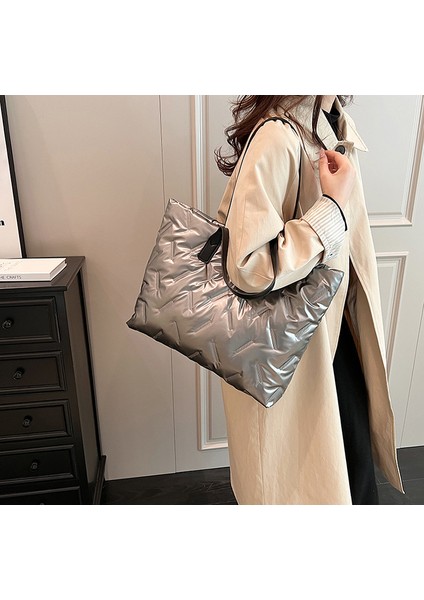 Kadınların Yeni Büyük Kapasiteli Aşağı Ceket Basit Omuz Çantası (Yurt Dışından) modelleri