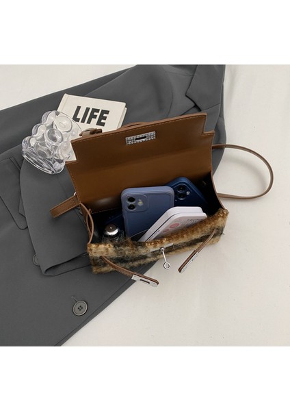 Kadınlar Için Sonbahar ve Kış Yeni Stil Retro Omuz Crossbody Çanta (Yurt Dışından) modelleri