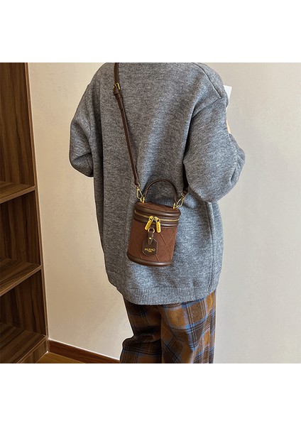 Kadınların Yeni Kış Retro Moda Zincir Omuz Crossbody Kova Çantası (Yurt Dışından) modelleri