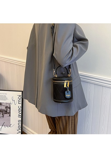 Kadınların Yeni Kış Retro Moda Zincir Omuz Crossbody Kova Çantası (Yurt Dışından) modelleri