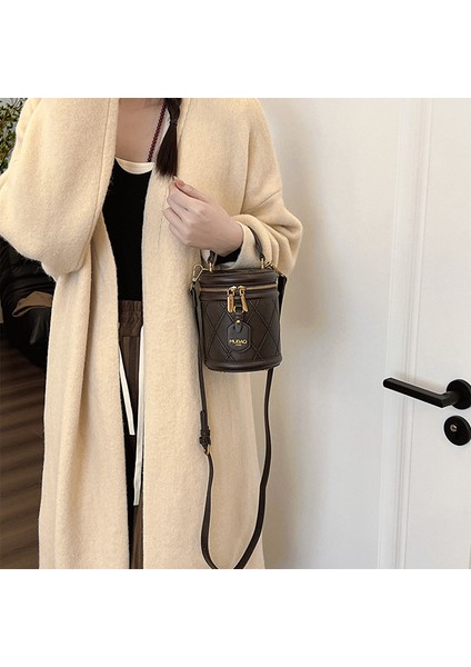 Kadınların Yeni Kış Retro Moda Zincir Omuz Crossbody Kova Çantası (Yurt Dışından) modelleri