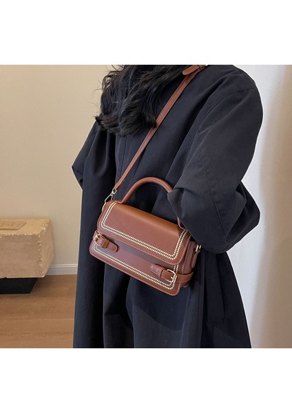 Kadın Yeni Retro Düz Renk Basit Mizaç Omuz Crossbody Çanta (Yurt Dışından) fırsatları