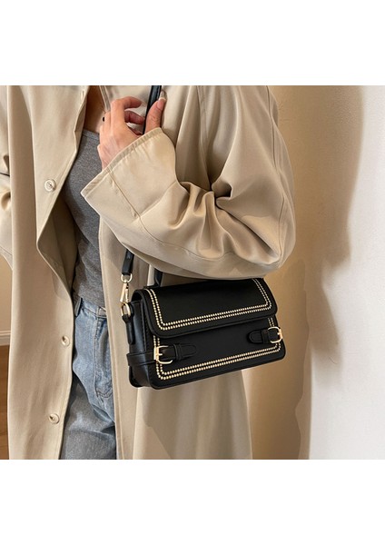 Kadın Yeni Retro Düz Renk Basit Mizaç Omuz Crossbody Çanta (Yurt Dışından) fırsatları