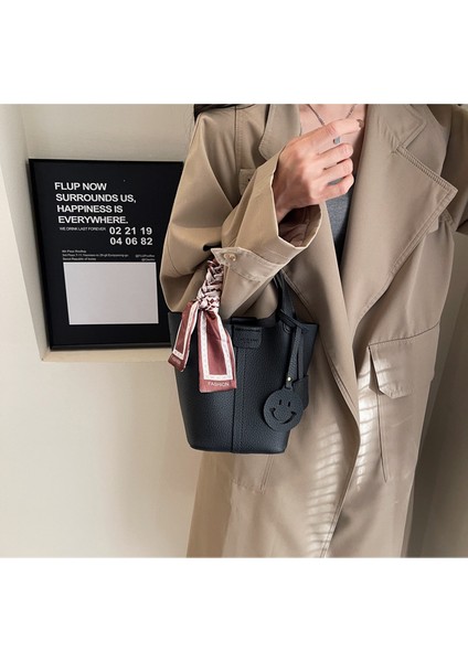Kadınların Yeni Retro Üst Düzey Çok Yönlü Omuz Çapraz Askılı Çantası (Yurt Dışından) modelleri