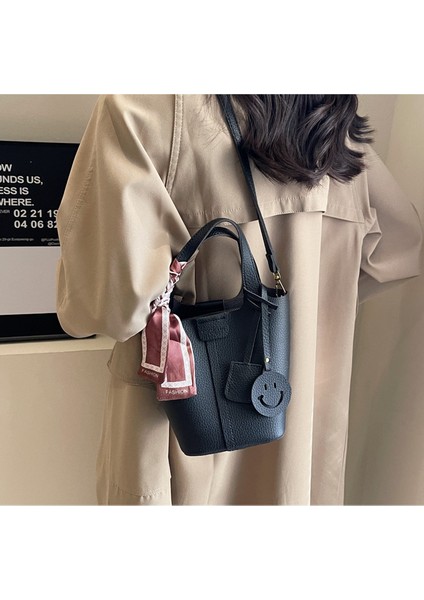 Kadınların Yeni Retro Üst Düzey Çok Yönlü Omuz Çapraz Askılı Çantası (Yurt Dışından) fırsatları