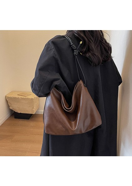 Kadınların Yeni Üst Düzey Büyük Kapasiteli Basit Omuz Çantası (Yurt Dışından) fırsatları