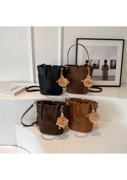 Kadınların Yeni Kore Tarzı Retro Moda Dikey Çizgili Süet Omuz Crossbody Çanta (Yurt Dışından) fiyatları