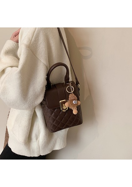 Kadınların Yeni Üst Düzey Retro Eşkenar Dörtgen Moda Omuz Crossbody Çantası (Yurt Dışından) fırsatları