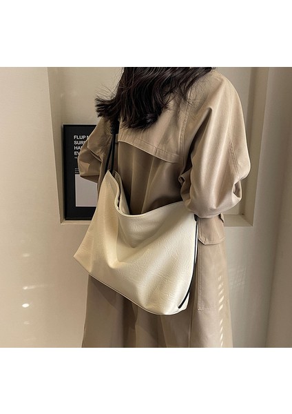 Kadınların Yeni Üst Düzey Büyük Kapasiteli Basit Omuz Çantası (Yurt Dışından) fırsatları