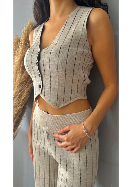 4 Düğmeli Yelekli Pantolonlu Takım modelleri