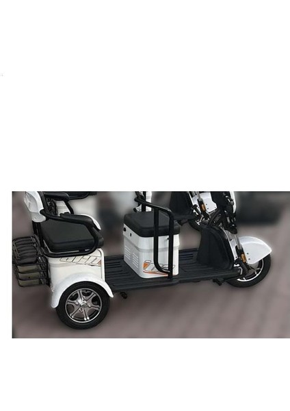 7700 Üç Tekerli Elektrikli Arka Sağ Çamurluk Beyaz Orijinal fiyatları