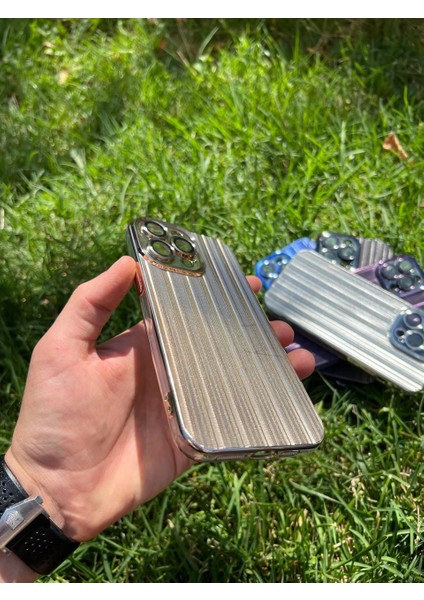 Iphone 11 Wave2 Hologram Görünümlü Telefon Kılıfı