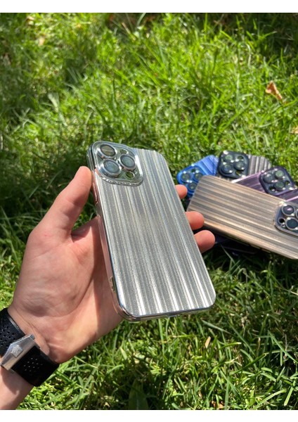 Iphone 14 Pro Max Wave2 Hologram Görünümlü Telefon Kılıfı
