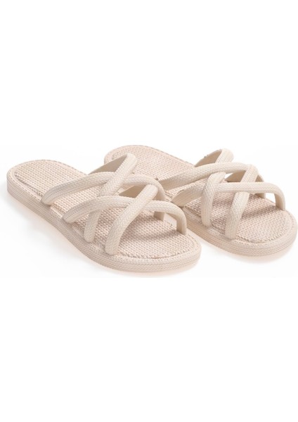 Kaydırmaz Tabanlı Kadın Plastik Terlik