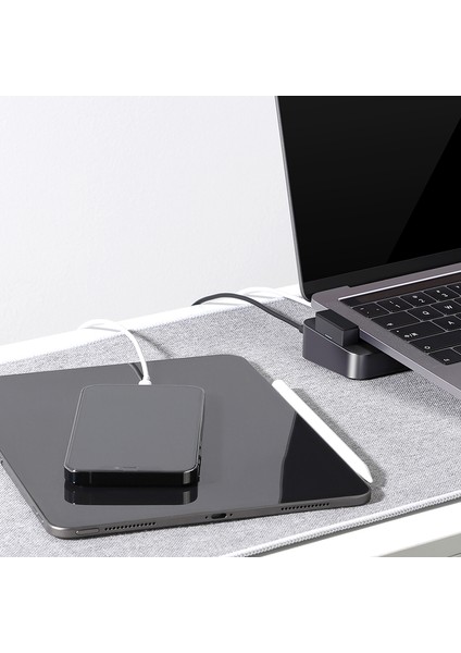 S-H121 J-Cube 8'i 1 Arada Usb-C Hub MacBook Stand