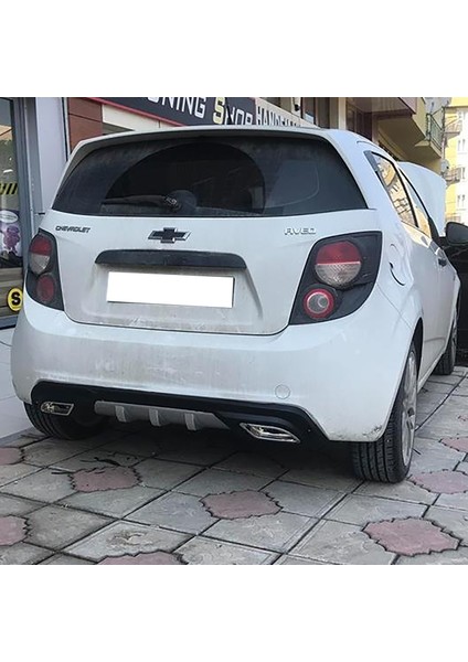 Chevrolet Aveo Hb Difüzör Difizör Gri + Kare Egzoz Görünüm C Tip 2012 - 2016 modelleri