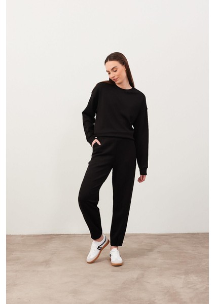 Kadın Mary Siyah Bisiklet Yaka Yumuşak Dokulu Basic Sweatshirt(Cupro)