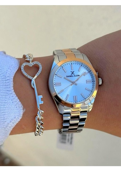 DK.FT.1.374 Daniel Klein Çelik Kordon 30 mt Suya Dayanıklı Yeni Sezon Şık Tasarım Bayan Kol Saati