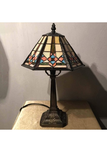 Masa Lambası Tiffany Vitray Gece Lambası, Altıgen Koni Abajurlu, 10" G x 16" Y modelleri