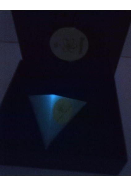 Fosforlu Prizma Şık ve Gece Parlar Dekoratif Biblo