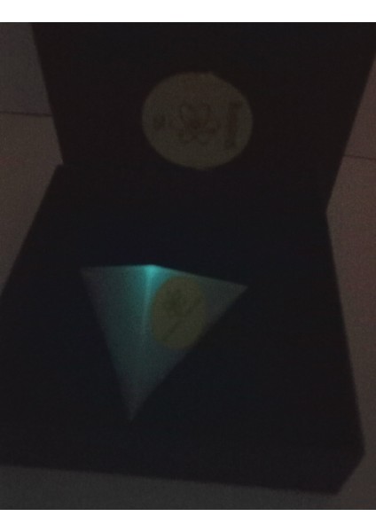 Fosforlu Prizma Şık ve Gece Parlar Dekoratif Biblo fırsatları