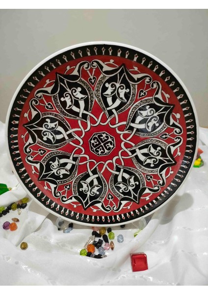 Kıırmızı El Yapımı Çini Tabak