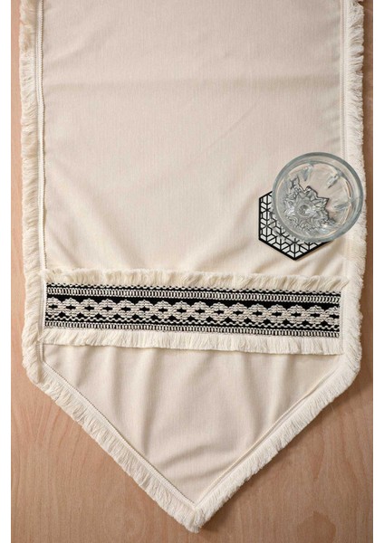90X30 Püsküllü RUNNER,R-30K