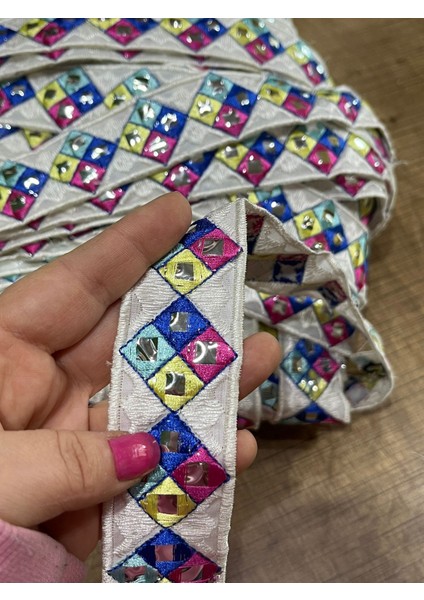 En 3 cm Etnik Otantik Nakış Işleme Şerit Bordür Dikiş Aksesuarı 1 Metre