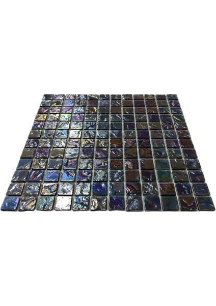 Havuz ve yaşam alanlarının tüm yüzeyleri için Kristal Cam Mozaik. Cam ölçüsü: 23x23x4 mm. File ölçüsü: 30x30 cm. ( 1 Koli = 1 m2 Fiyatıdır ) modelleri