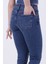 Paçaları Dikişsiz ve Yüksek Belli Cepli Astarsız Kadın Kot Pantolon Mom Fit Jean Koyu Mavi Denim 4