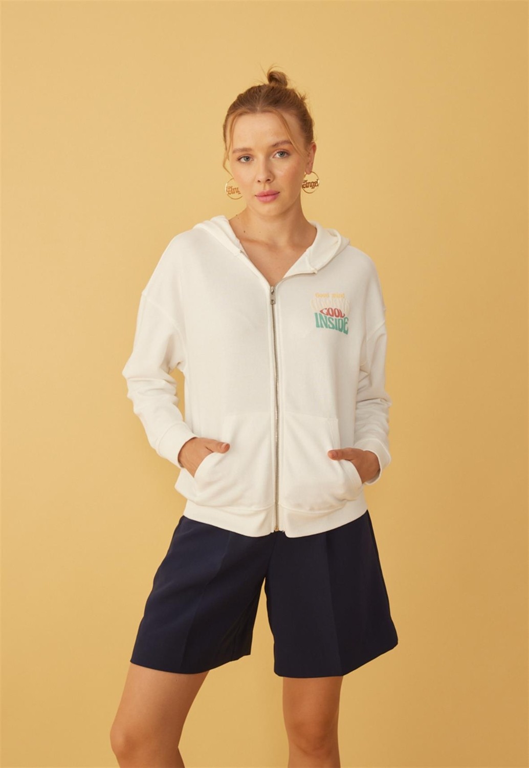 Tubia Kapüşonlu Fermuarlı Baskı Detaylı Sweatshirt görsel 6